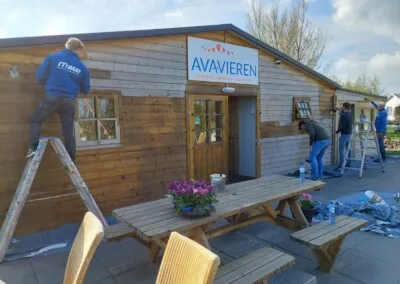 Avavieren