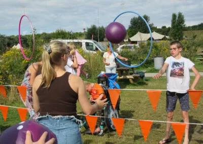 Avavieren spelen